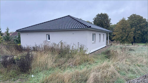 Bild 2 - 4 Zimmer Einfamilienhaus zum Kaufen in Deersheim