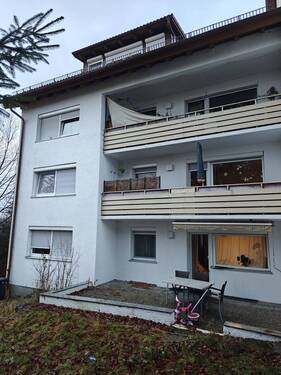 Aussenansicht Südseite - 3 Zimmer Etagenwohnung zum Kaufen in Durach
