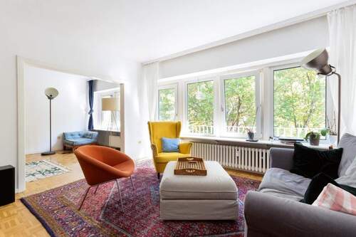 Wohnzimmer in einem OG - 