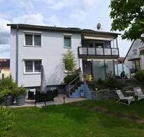 Modernes Zweifamilienhaus mit großem Garten in zentraler Lage von Nörten-Hardenberg