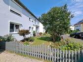 Vorgarten - 8 Zimmer Mehrfamilienhaus, Wohnhaus in Nörten-Hardenberg
