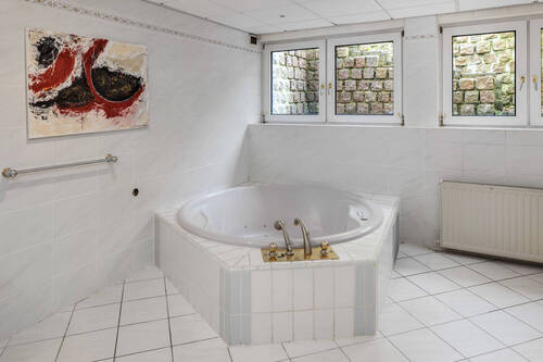 Whirlpool im Untergeschoss - 