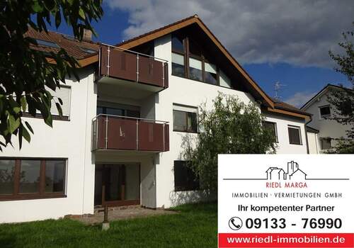 Terrassenseite - 4-Zimmer-Mietwohnung mit Aussichtslage in Röttenbach in bevorzugter Wohngegend mit schönen Garten