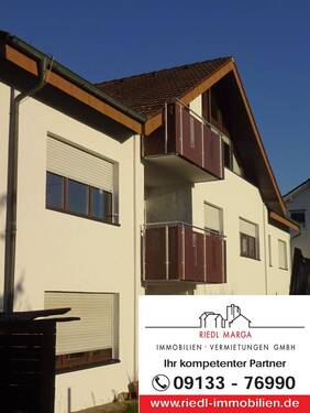 Terrassenseite - 4 Zimmer Etagenwohnung in Röttenbach