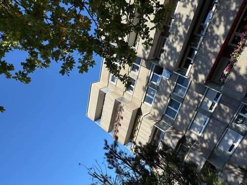 Außenansicht - Helle 3-Zimmer-Wohnung in guter Lage mit Aufzug