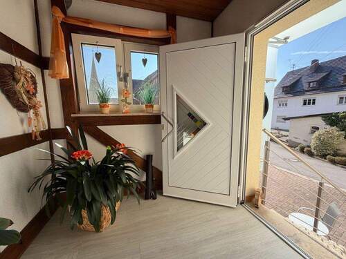 Haustür - Einfamilienhaus mit 289,00 m&sup2; in Lichtenfels / Buch am Forst zum Kaufen