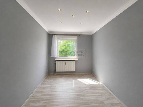 Schlafzimmer - Etagenwohnung mit 84,00 m&sup2; in Isernhagen zum Kaufen