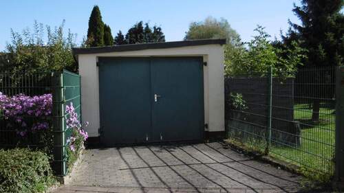 Garage von der anderen Straße - 