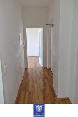 Flur - 2 Zimmer Etagenwohnung zur Miete in Dresden