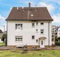 Großzügiges ZFH auf ca. 1.445 Quadratmeter Grundstück - Wohnen, Vermieten oder beides vereinen - Gummersbach Dieringhausen