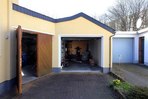 Garage und Werkstatt - 