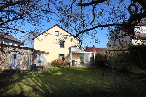 Gartenansicht - 6 Zimmer Einfamilienhaus zum Kaufen in Holzwickede