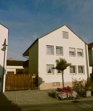 Ostansicht - Ehemalige Hofstelle im Zentrum von Gaimersheim zu verkaufen (Sanierung)