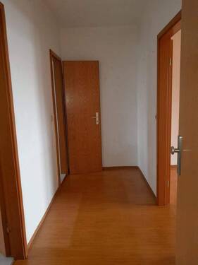 Flur - 2 Zimmer Etagenwohnung zur Miete in Plauen
