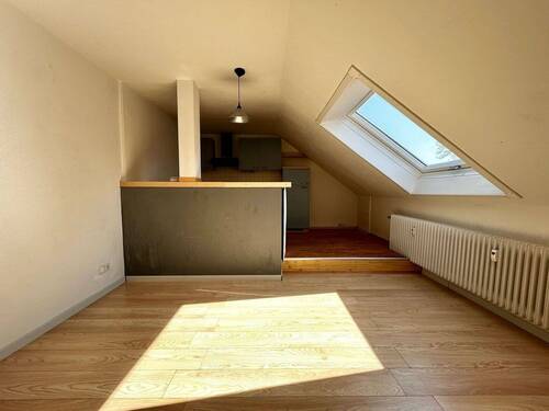 Wohn-/ Esszimmer - 