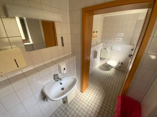WC EG - 