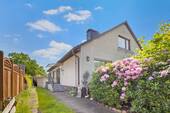 Vorderansicht - Großzügiges Einfamilienhaus in ruhiger Lage von Niendorf
