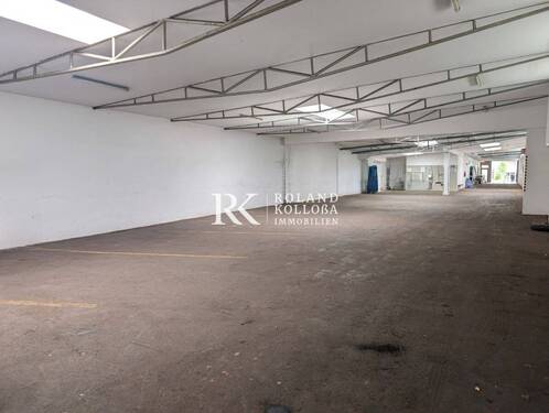 Hallenfläche - Halle Ausstellungsfläche Produktion mit Büro in Flughafennähe