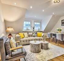 Westerland: Einzelhaus mit 5 Appartements, Garage & 3 Parkplätzen - Sylt