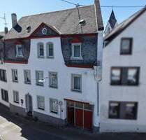 Denkmalgeschütztes Mehrfamilienhaus mit Erweiterungsreserve in touristischer Lage - Winningen