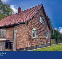Idyllisches Einfamilienhaus mit Ausbaupotenzial in ruhiger Lage - Ohrsleben - Hötensleben