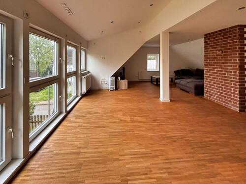 Wohnen / Schlafen DG - 