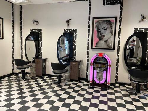 Verkaufsbereich Ansicht 1 - Gewerbeobjekt (Büro, Produktion, Verkauf) in Westerburg zur Miete