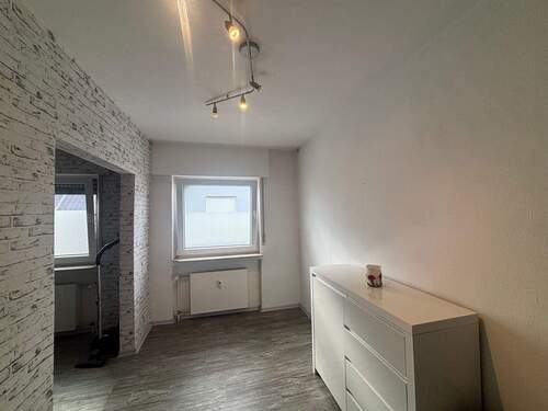 E 707 Kinderzimmer Vorraum.jpg - 