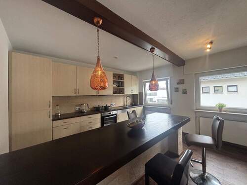 E 707 Kueche Tresen.jpg - 