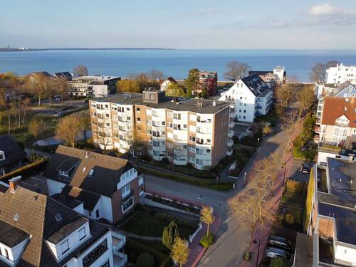 22966 LooseImmo Drohnenbild 2 - 2 Zimmer Etagenwohnung zum Kaufen in Scharbeutz