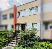 Reihenmittelhaus mit Schönheitsreserven - Berlin Spandau