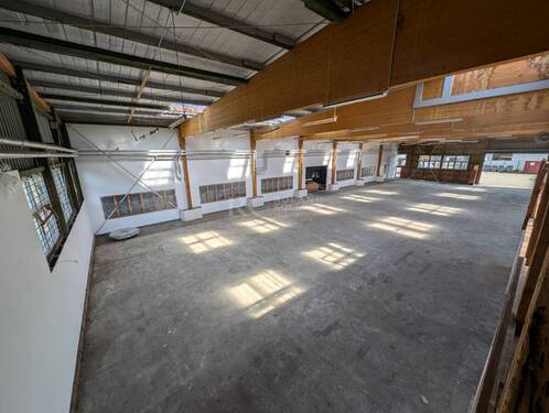 Halle - Halle in Wedel zur Miete