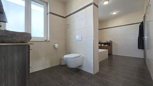 Großes Badezimmer - 