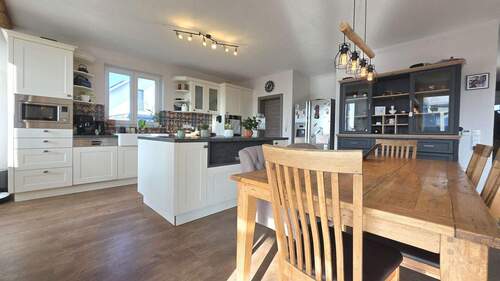 Essbereich mit Küche - 