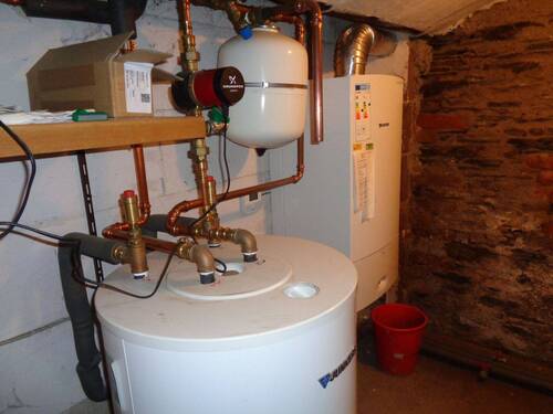 Heizung mit Warmwasserspeicher - 