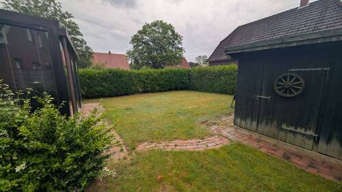 Garten Wohnhaus 1 - 