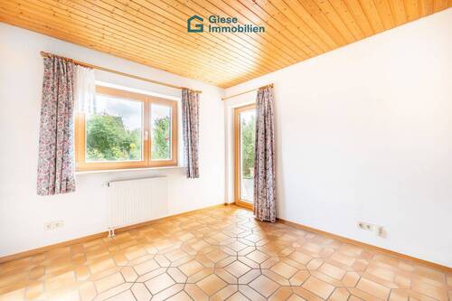 Kleines Zimmer Balkonzugang - 