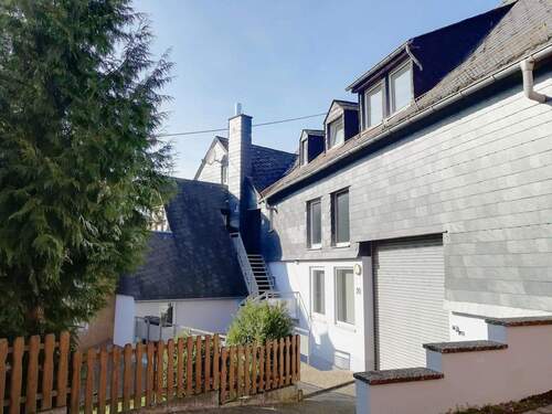 Aussenansicht mit Zugang - 