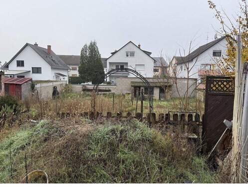 Bild 2 - 6 Zimmer Mehrfamilienhaus, Wohnhaus zum Kaufen in Schwetzingen