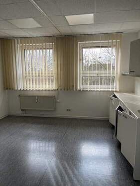 Behandlung 1 - Büro mit 120,00 m&sup2; in Bischofswerda zur Miete