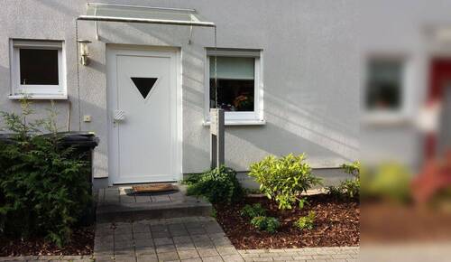 Eingang (Vorderseite) - 4 Zimmer Reihenmittelhaus in Darmstadt-Eberstadt