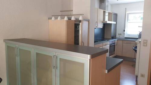 Offene Küche mit Bar im EG - 