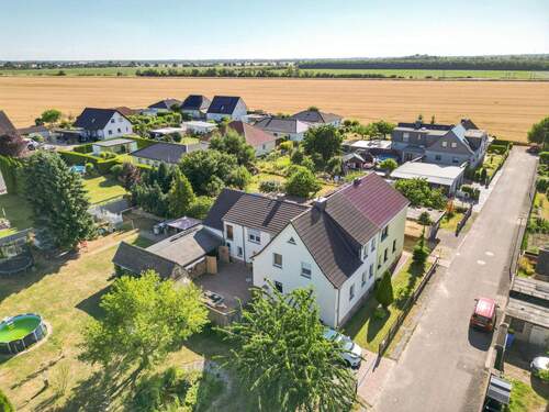 DHH mit großzügigem Grundstück - Einfamilienhaus mit 162,00 m² in Delitzsch zum Kaufen
