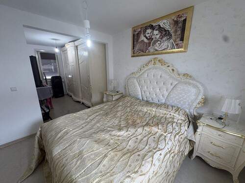 Schlafzimmer mit Ankleide - 4 Zimmer Doppelhaushälfte in Albstadt