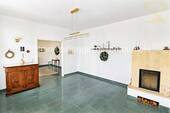 Esszimmer mit Kamin im EG - 