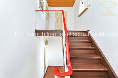 Treppe zum DG - 