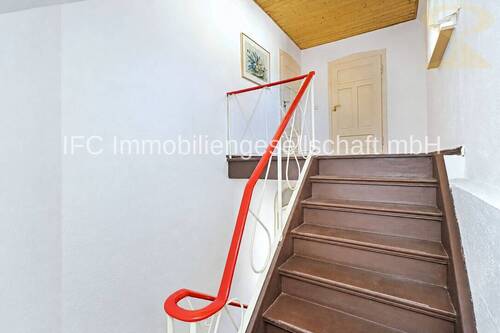 Treppe zum DG - 