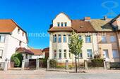 Hausansicht / Straßenseite - 7 Zimmer Mehrfamilienhaus, Wohnhaus zum Kaufen in Raguhn-Jeßnitz