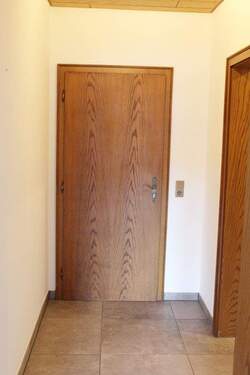Eingang.JPG - Etagenwohnung zur Miete in Wald-Michelbach