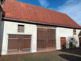 Gargae mit Scheune und Lager - 